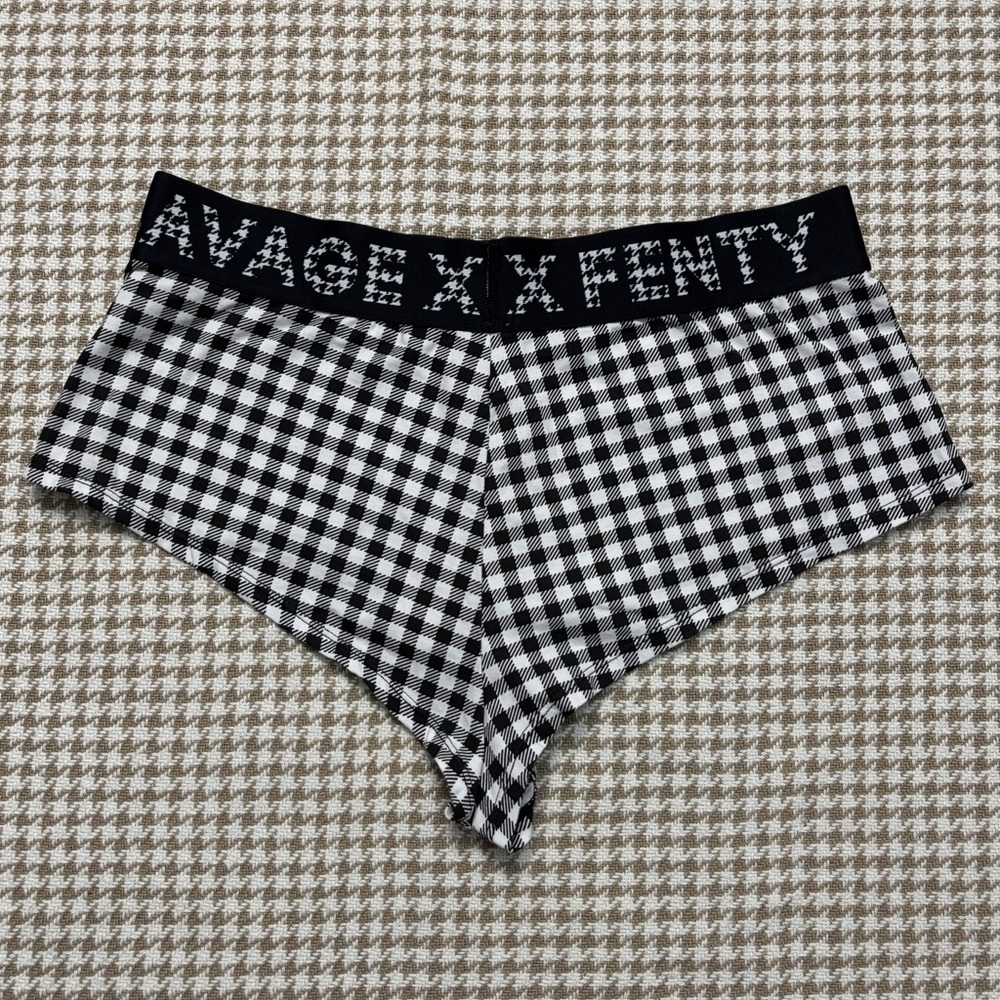 Savage X Fenty | ‘Forever Savage’ Gingham Print Set - Picture 11 of 16